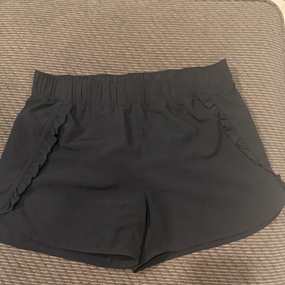 Old Navy Black Ruffle Pocket Active Shorts